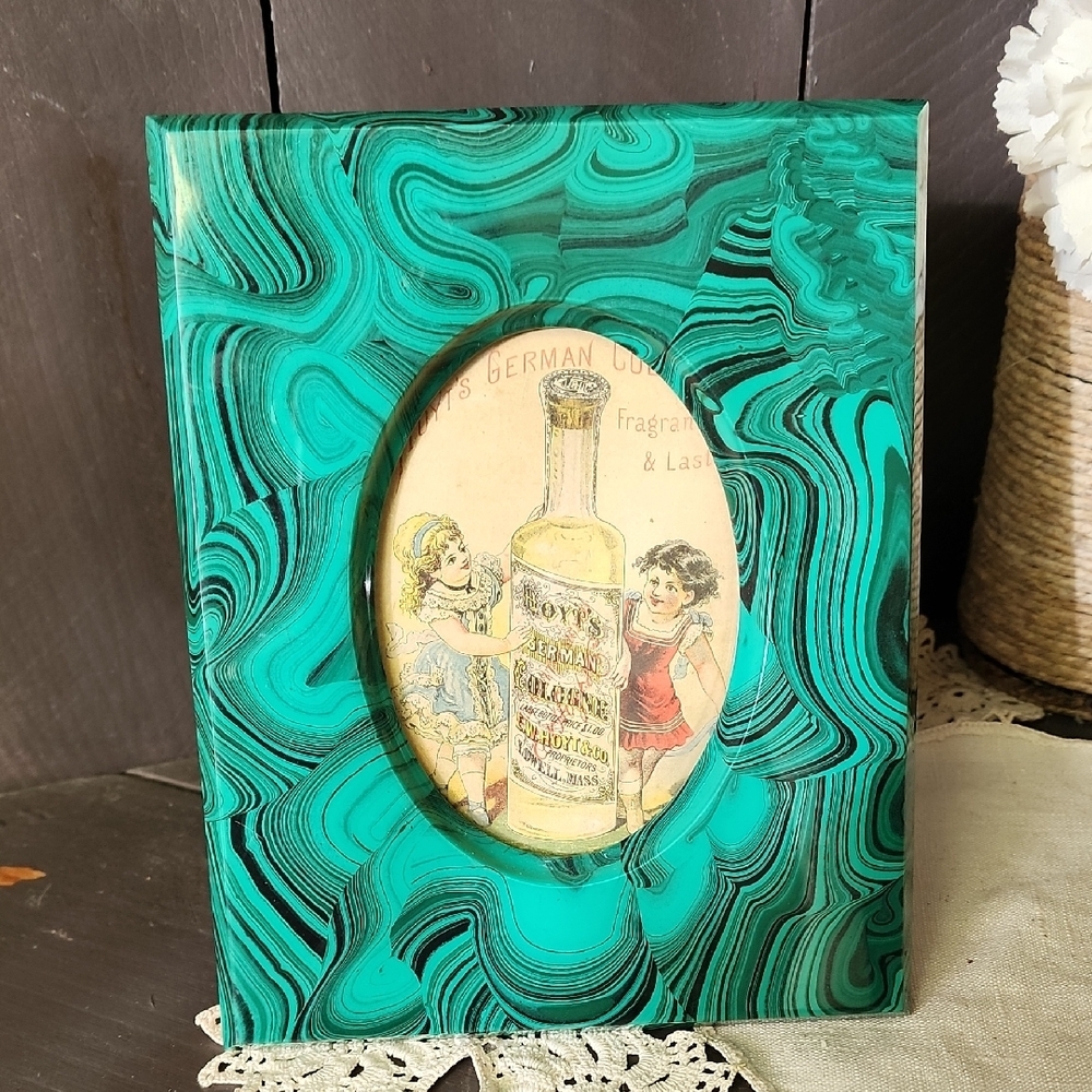 Vtg Faux Malachite High quality Art Picture Frame With Art 5x7
